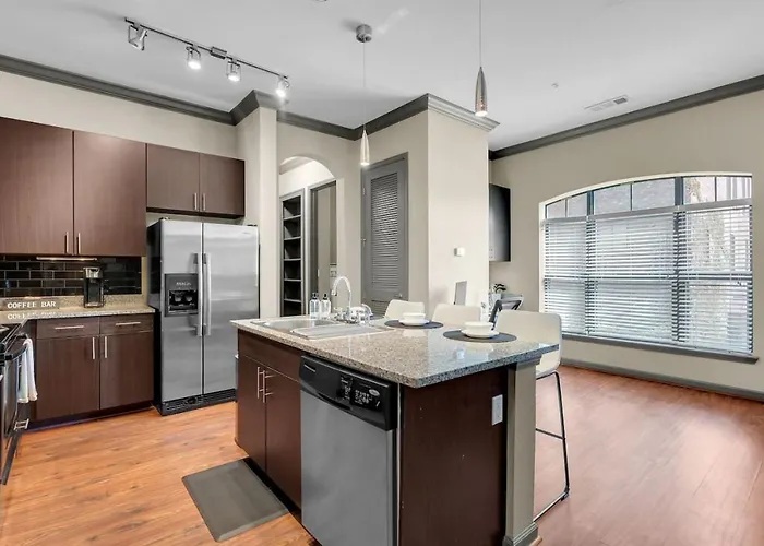 Cozy 2br- Pool,gym,pkng,near Bok Ctr&arts Dstrct