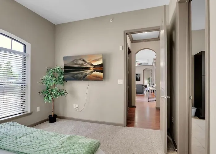 Cozy 2br- Pool,gym,pkng,near Bok Ctr&arts Dstrct Apartamento *